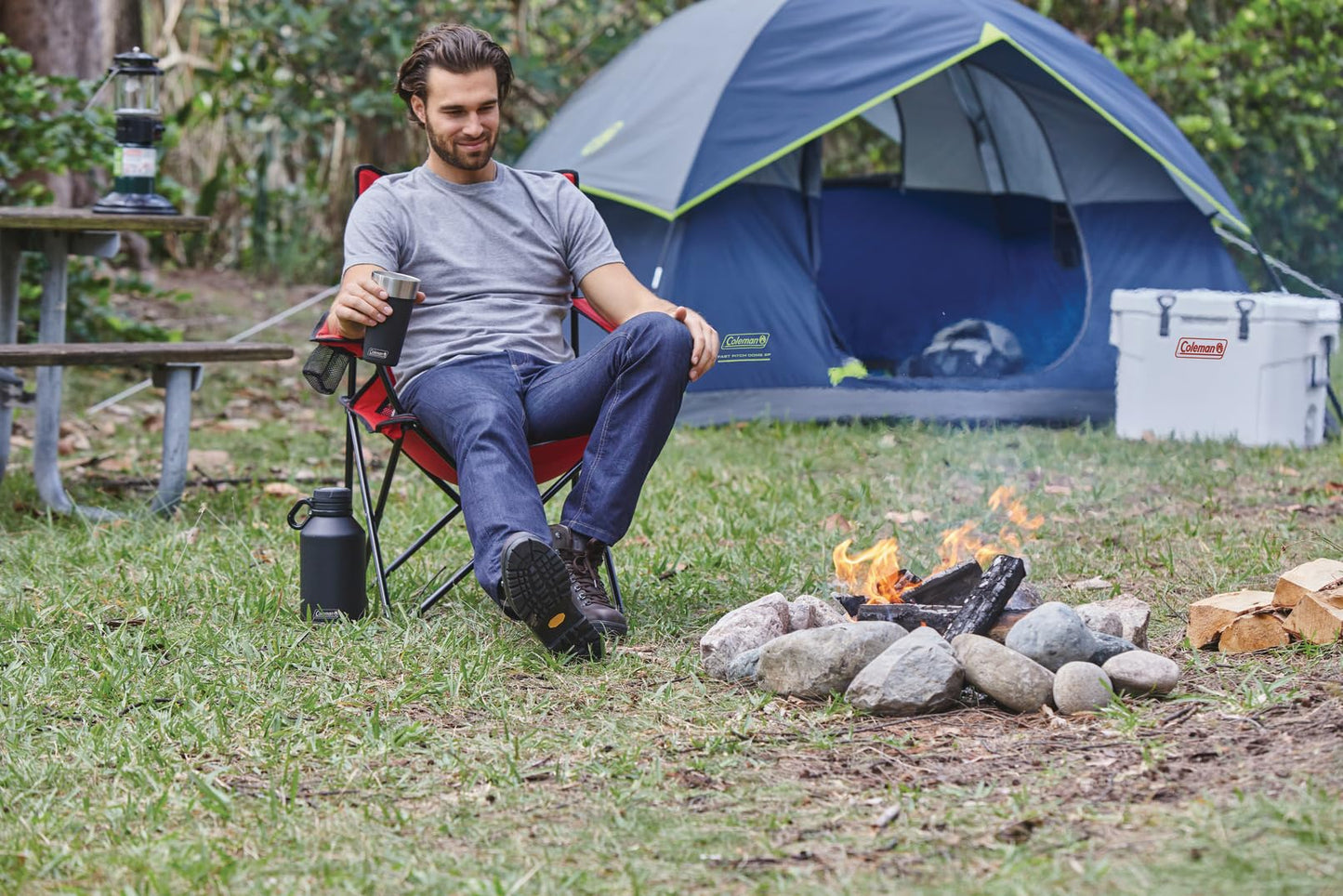 Coleman Sundome Camping Tent with Rainfly, 2/3/4/6 Person Tent Sets Up in 10 Mins, Weatherproof Shelter for Camping, Festivals, Backyard, Sleepovers, & More