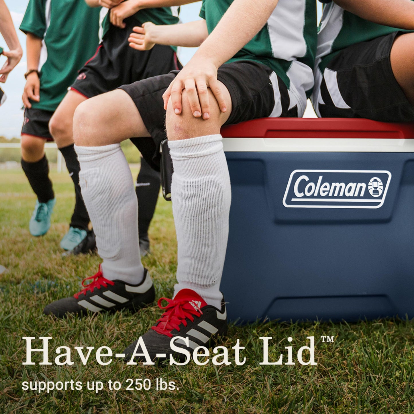 Coleman Classic Series Insulated Portable Cooler, Leak-Resistant Outdoor Hard Cooler Keeps Ice up to 5 Days, 52/70/120/150 Quart